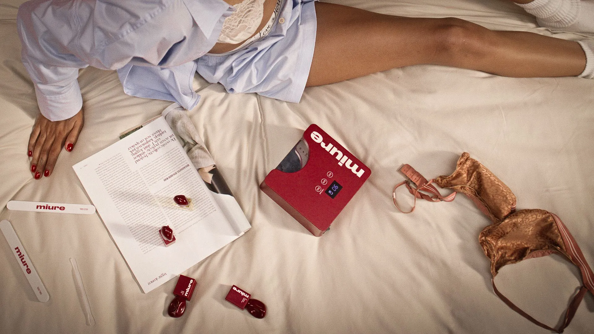 the gel polish lamp, explained